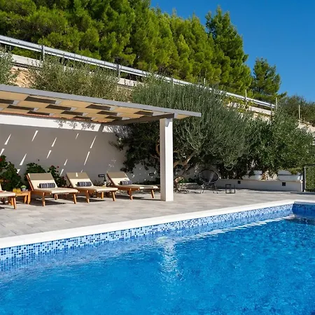 Dream With Private Pool, 2 Bedrooms With En-suite Bathrooms, Sea View *