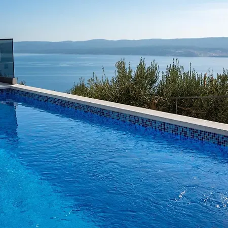 Dream With Private Pool, 2 Bedrooms With En-suite Bathrooms, Sea View Vila