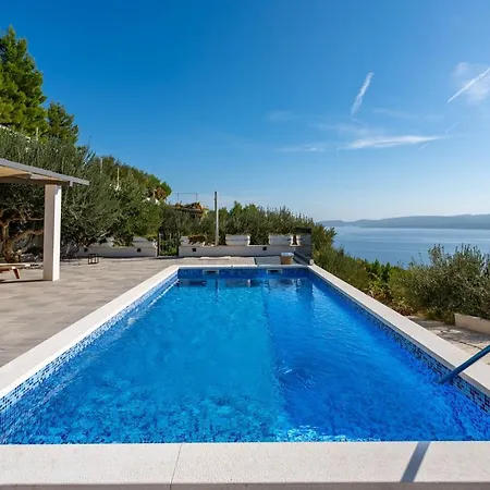 Dream With Private Pool, 2 Bedrooms With En-suite Bathrooms, Sea View