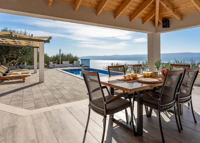 Dream With Private Pool, 2 Bedrooms With En-suite Bathrooms, Sea View *