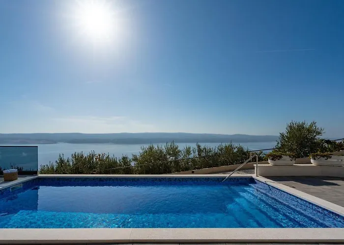 Villa Dream With Private Pool, 2 Bedrooms With En-suite Bathrooms, Sea View *
