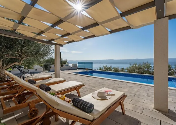 Dream With Private Pool, 2 Bedrooms With En-suite Bathrooms, Sea View Villa