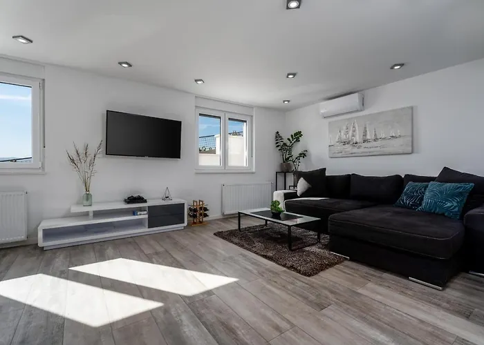 Villa Dream With Private Pool, 2 Bedrooms With En-suite Bathrooms, Sea View *