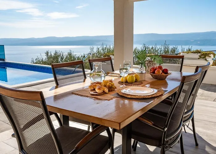 Dream With Private Pool, 2 Bedrooms With En-suite Bathrooms, Sea View Villa Omiš