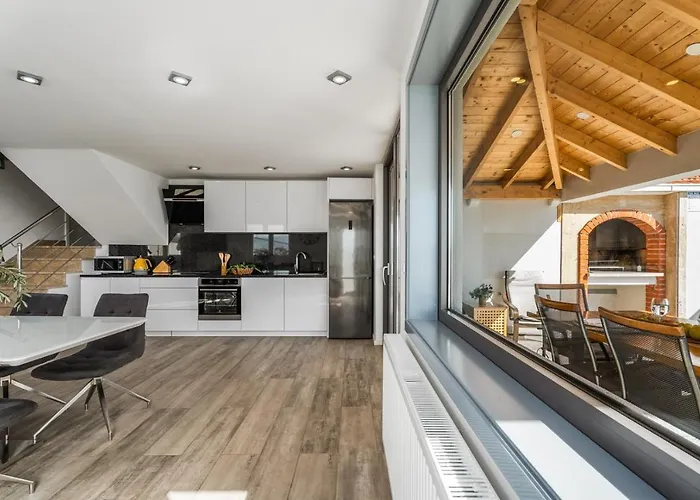 Dream With Private Pool, 2 Bedrooms With En-suite Bathrooms, Sea View